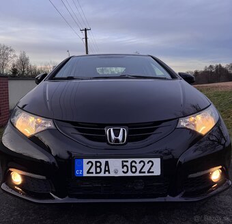 Honda Civic 2.2i-DTEC 110KW r.v 9/2013 naj 134tkm Výbava: Mu - 2