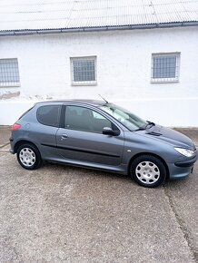 Predám Peugeot 206,1.4 benzín,automat. - 2