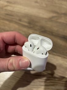 Airpods 1 - 2