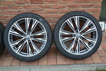 5x112 R20 Letna sada Audi A6 c8 + 255/40 R20 Michelin - 2