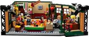 LEGO Ideas 21319 - F·R·I·E·N·D·S Central Perk - 2