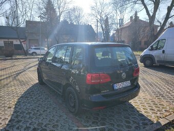 VW Touran 1,6 tdi - 2