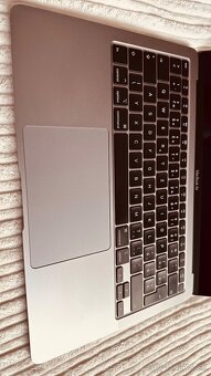 MacBook Air (Retina, 13-palcový, 2020)M1 8/256GB Space Grey - 2