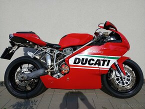 Ducati 749 - 2