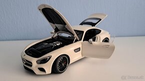 MERCEDES AMG GT-S 1:18 AutoArt - 2