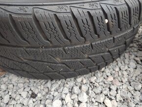 pneu 205/55 R16 - 2