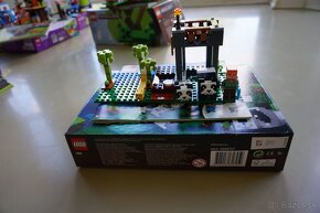 Lego Minecraft 21158 - 2