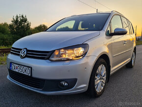 Volkswagen Touran 2.0 TDI DSG Premium Comfortline - 2