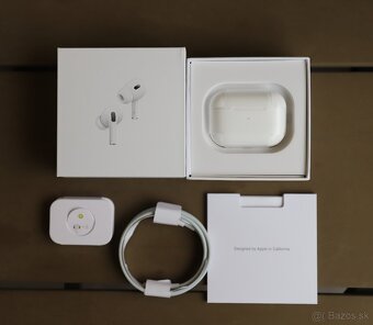 Apple AirPods Pro 2 - Lightning - 2