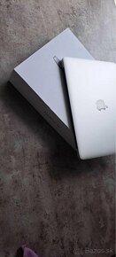Apple MacBook Air 2017 - 2