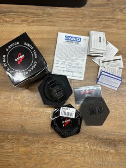 Casio G-Shock GMWB5000GD-1 (cierne full metaly) - 2