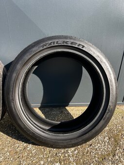 Falken Azenis FK520 225/45 r18 - 2