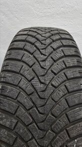 Zimné pneumatiky: 215/55R18V99 - 2