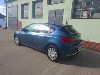 Opel Astra J 1.7cdti Facelift 81kw - 2