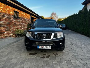 Nissan Pathfinder 3.0 DCi - 2