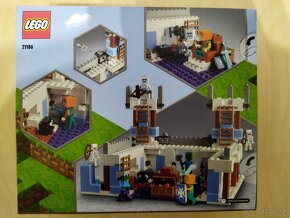 Lego Minecraft The Ice Castle 21186 nové  - 2