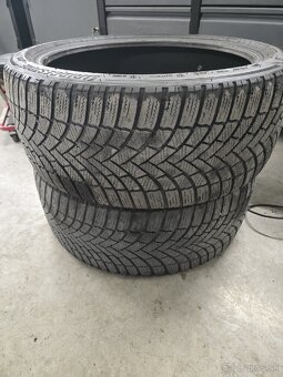 235/40 R19 zimné 2ks - 2