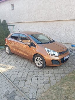 KIA Rio 2012 1.2  61kw 81 000km - 2