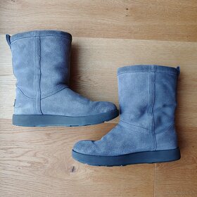 Damske snehule UGG Classic Waterproof, vel. 39 - 2