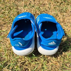 Sandalky adidas č.20 - 2