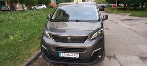 Prenájom auta 7-miestne vozidlo Peugeot Traveller - 2