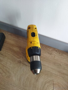 Dewalt aku vrtacka+nabijacka 18V - 2