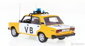 Modely LADA VAZ 2107 Policie 1:43 FOX18 - 2