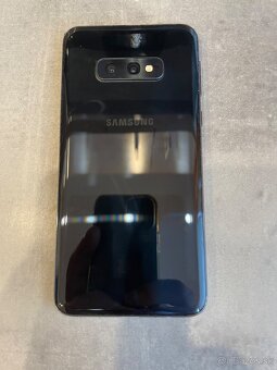 Samsung Galaxy S10e - 2