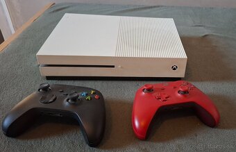 Microsoft Xbox One S 1TB - 2