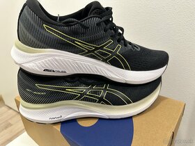 Asics GT-4000 3; v. 46 - 2