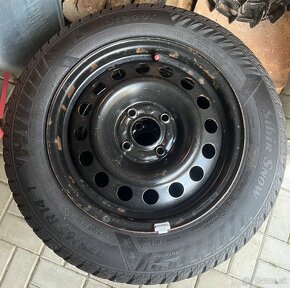 Predám zimné pneu 175/65 R14 z diskami 4x100 - 2