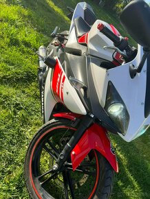 Yamaha YZF R125. - 2