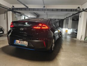 Hyundai Ioniq 1.6 GDI HEV 06/17 - 2