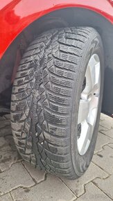 Zimné pneu 215/55 R16 rezervované - 2