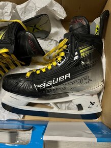 BAUER HYPERLITE 2 VEĽKOSŤ 8,5 fit 3 - 2