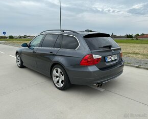 BMW 325i, xDrive - 2