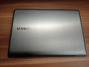 predám notebook SAMSUNG NP540U3C , WINDOWS 7 - 2