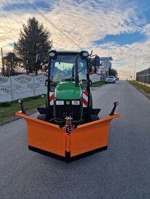 John Deere 3720 (klíma, záruka, papiere) - 2