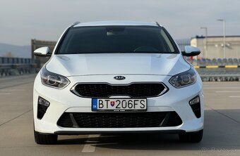 Kia Ceed kombi 1.6 CRDi MHEV Gold+ Automat 2021 - 2