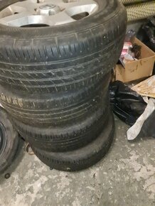 Touareg / Porsche  237/65 r17 - 2