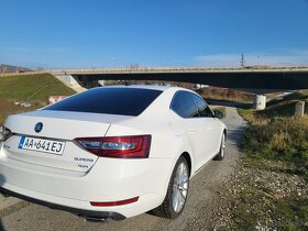 Škoda Superb 3,,4x4,2.0benzin,L&K - 2