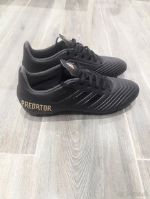 Adidas Predator - 2