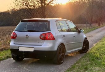 VOLKSWAGEN GOLF 5 2.0 TDI 4x4 - 2