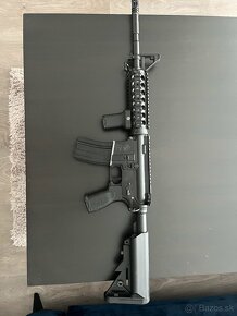 Na predaj airsoft M4 - 2