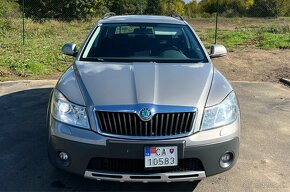 Škoda Octavia Scout 4x4 2.0 TDI CR DSG - 2