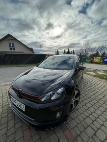 Volkswagen Golf 6 2.0 TFSI GTI DSG - 2