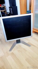 19" LCD monitor Philips - 2