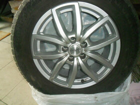 Predam zimnu sadu R18  5x114,3  235/65 R18 Murano. - 2