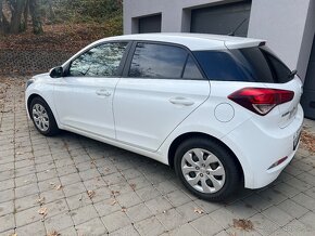 Hyundai i20 1.2 benzin — 1 majitel - 90 tis km - Kupene v SR - 2