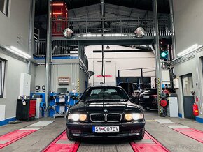 BMW Rad 7 740 i E38, Alcantara + originál fabrický M-Paket - 2